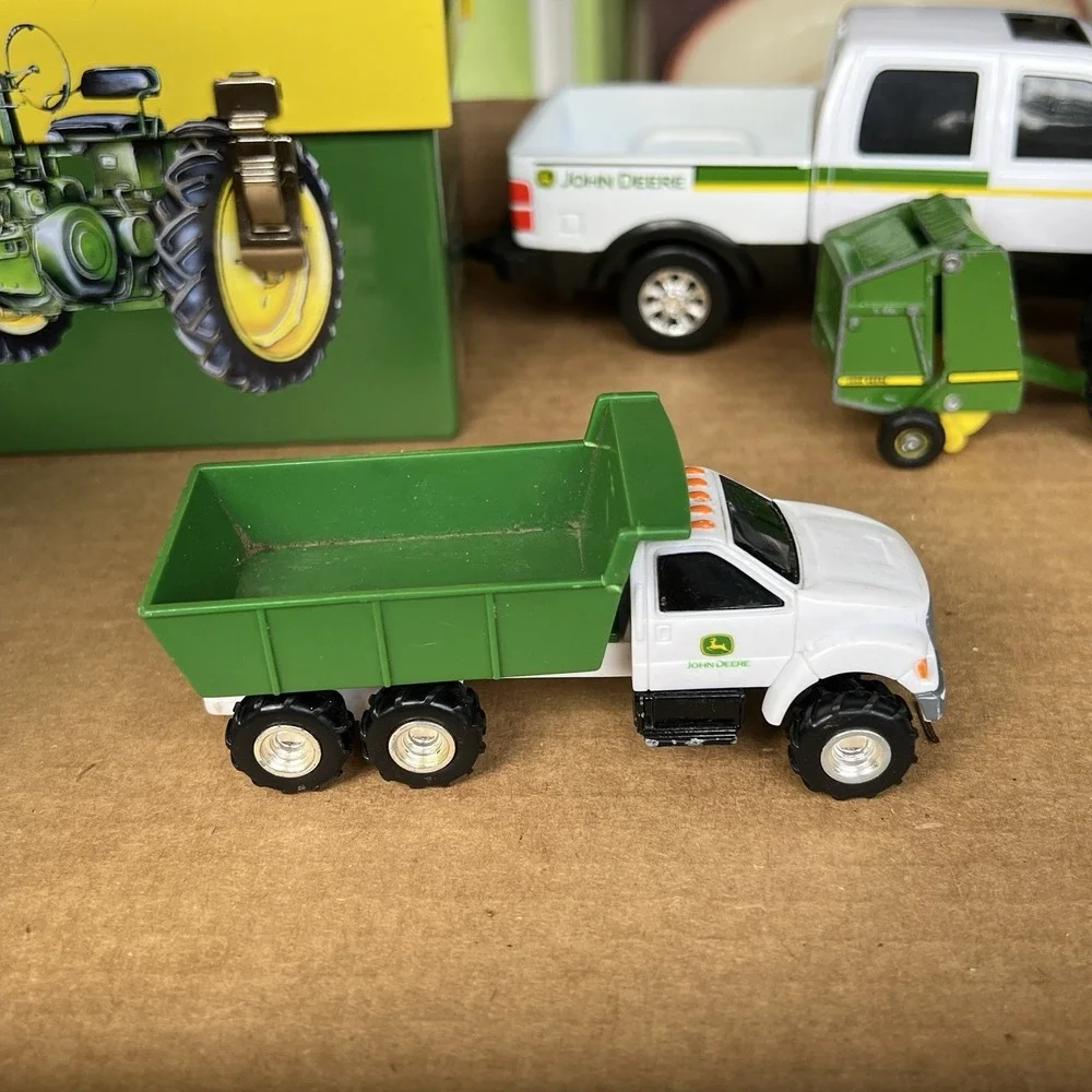 John Deere Tractors ERTL Toys Lunch Box Sign Combine‎ Tractor Truck - Lot of 13